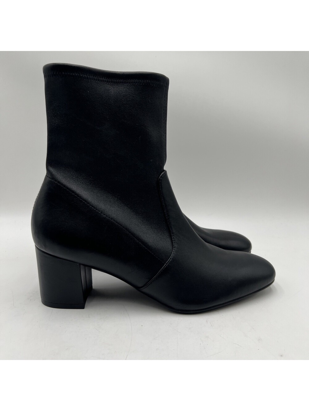 Women’s Stuart Weitzman Siggy Black leather booties Size 8.5
